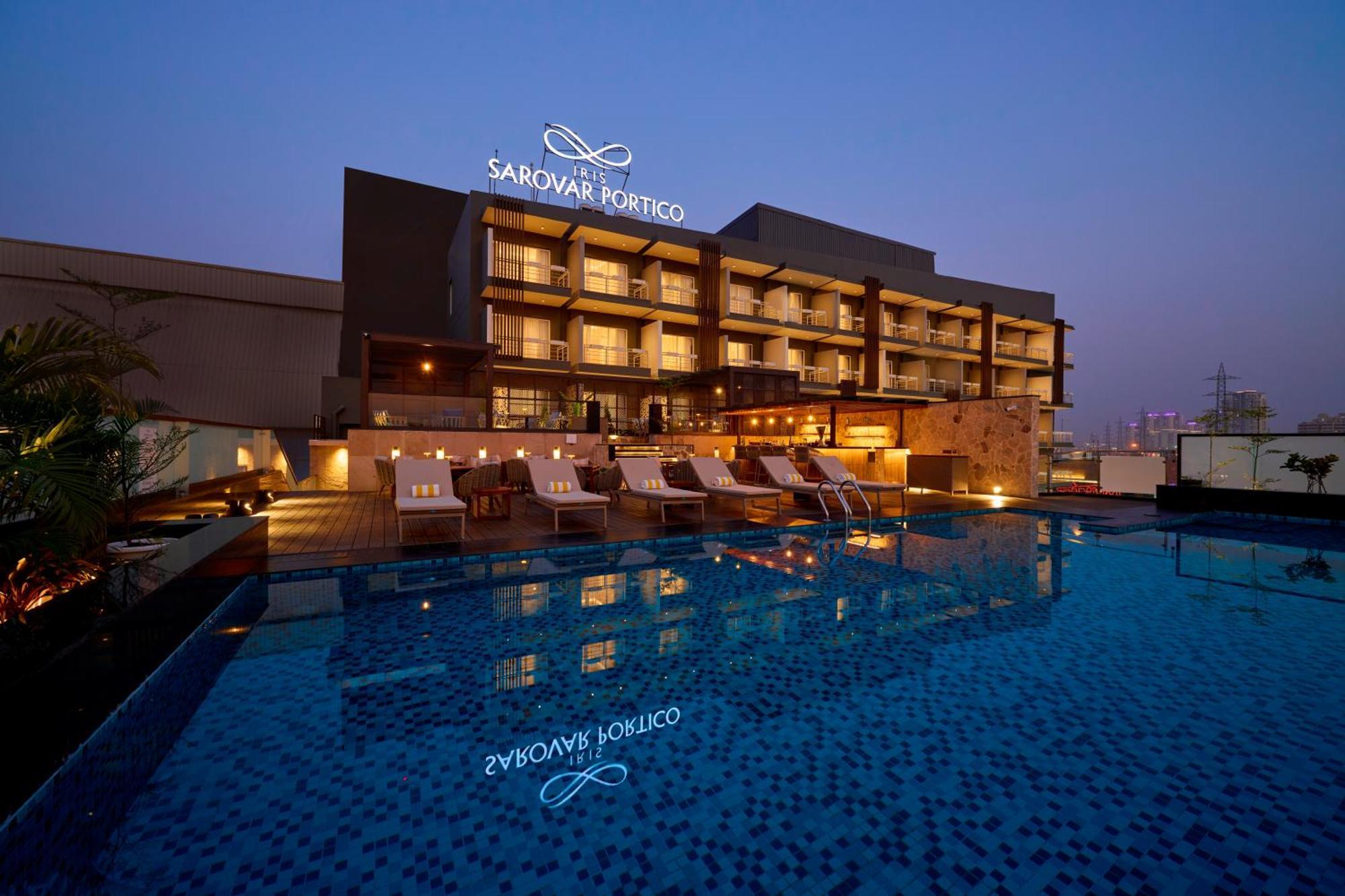 Iris Sarovar Portico Гургаон Экстерьер фото