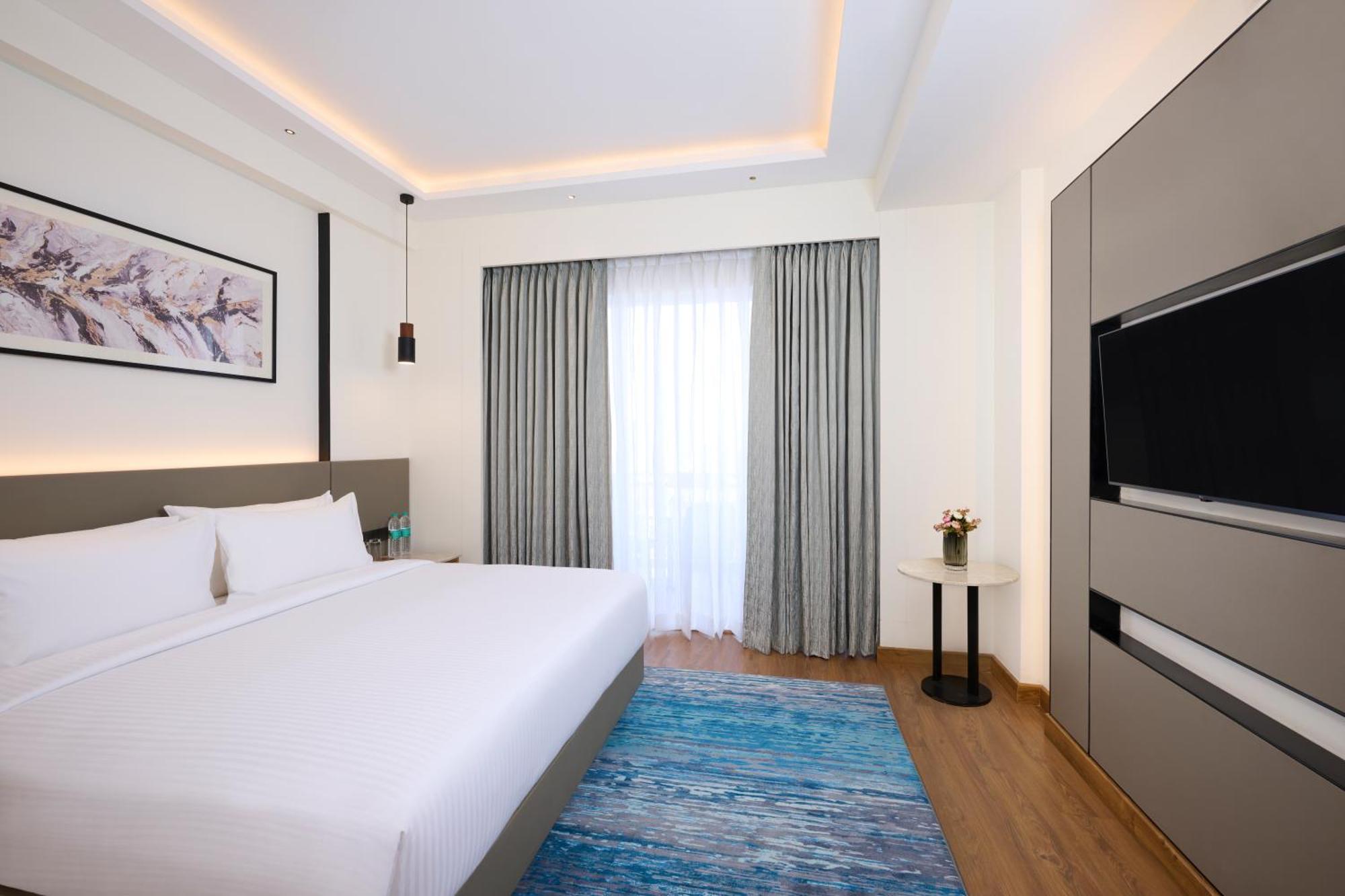 Iris Sarovar Portico Гургаон Экстерьер фото