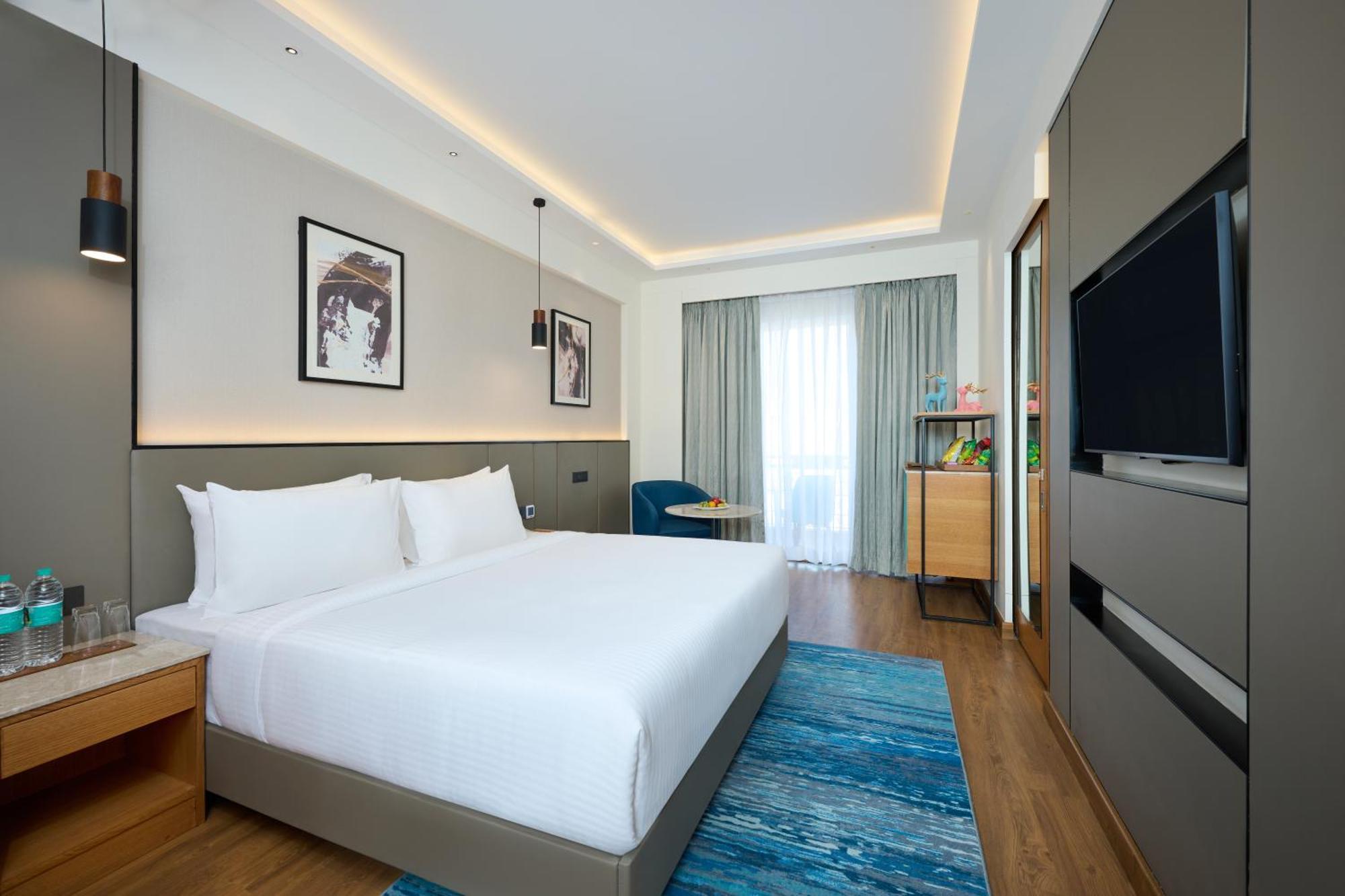 Iris Sarovar Portico Гургаон Экстерьер фото